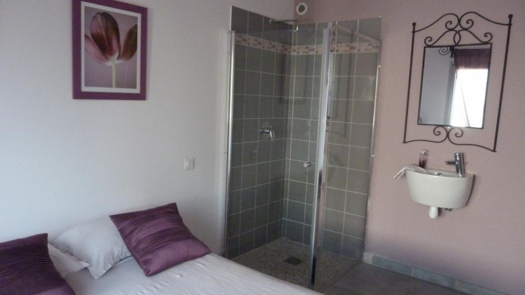 ארל Appart'Hotel Et Chambres Essentiel Spa חדר תמונה