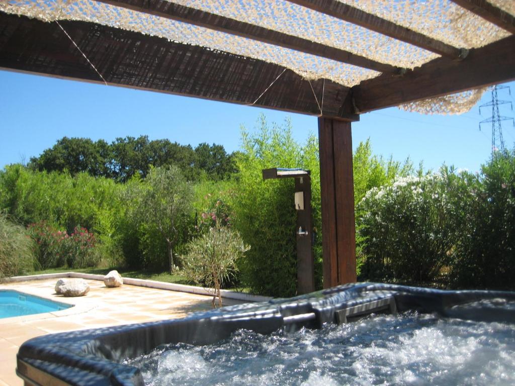 ארל Appart'Hotel Et Chambres Essentiel Spa מראה חיצוני תמונה