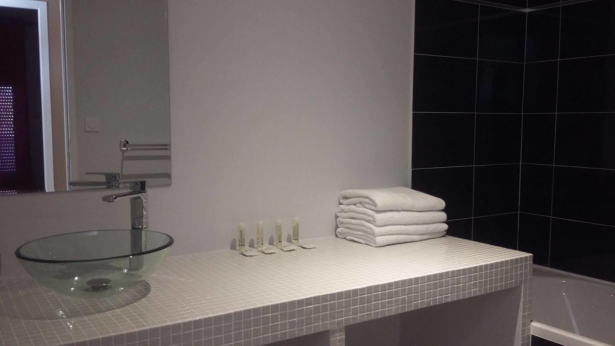 ארל Appart'Hotel Et Chambres Essentiel Spa מראה חיצוני תמונה