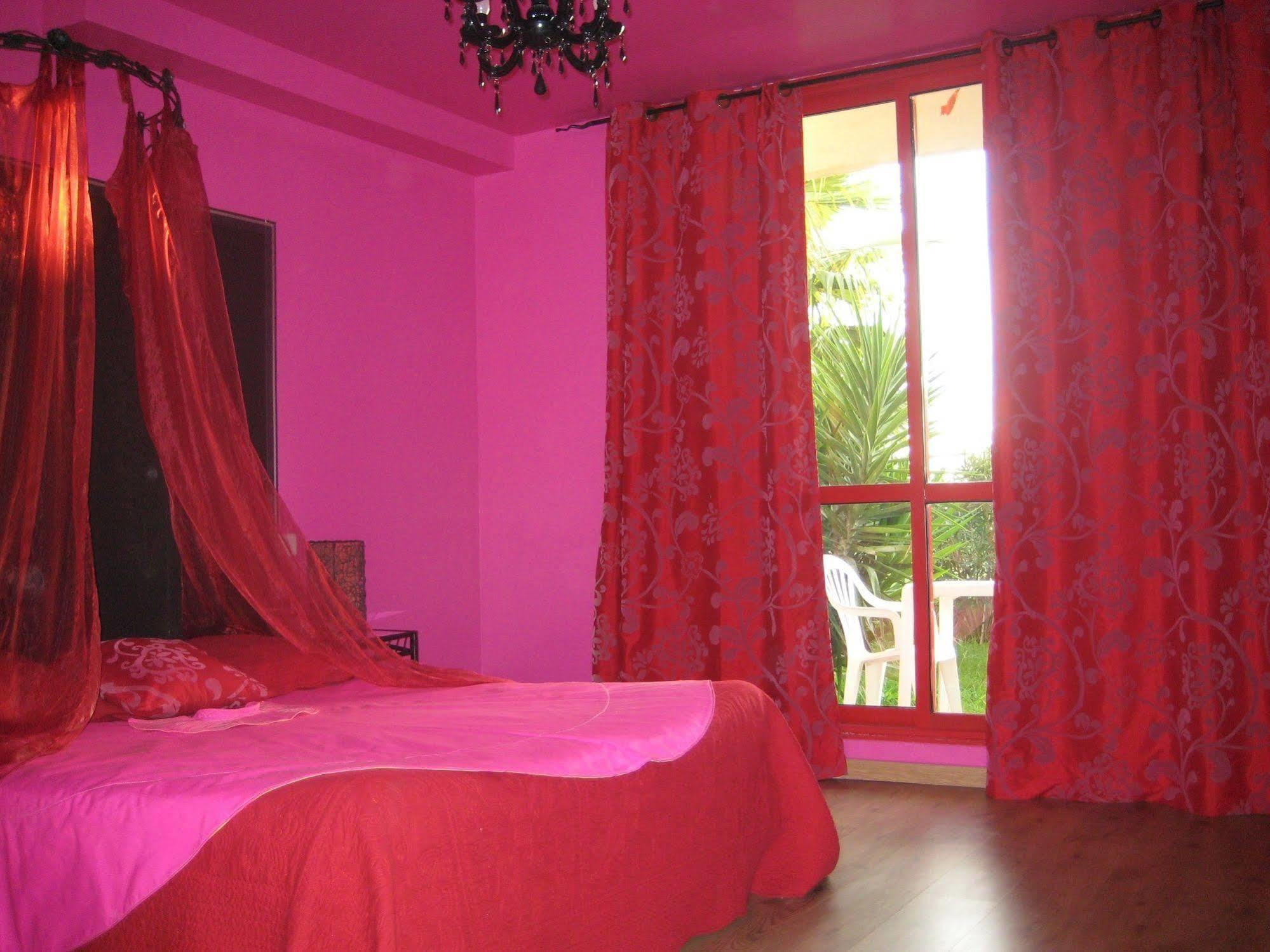 ארל Appart'Hotel Et Chambres Essentiel Spa מראה חיצוני תמונה